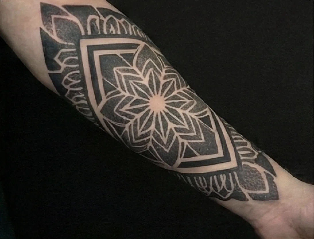 Blackwork tattoo concept useful for cover-up planning